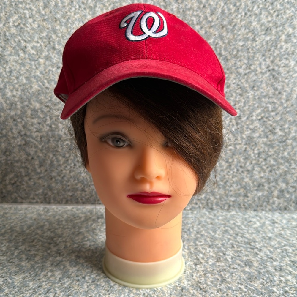 Washington Nationals Baseball Cap with Embroidered ‘W’ Logo
